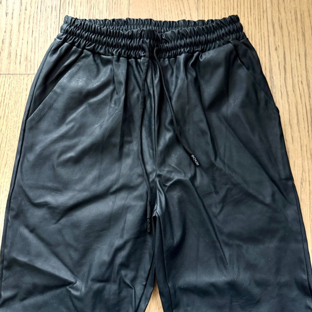 Black Vegan Leather Pants High Waist Pants NWT - Size M - Picture 5 of 7